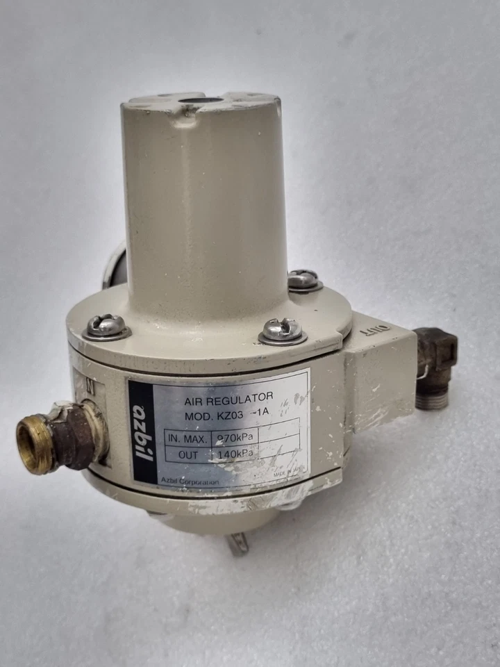 Azbil KZ03-1A Air Regulator In Max. 970kPa Out. 140kPA Made In Japan KZ03-1A